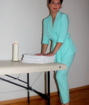 Возбуждающая и страстная крошка ждет тебя для незабываемой встречи. Со мной ты погрузишься в мир наслаждения и страсти, где твои самые смелые фантазии станут реальностью. Позволь мне дарить тебе удовольствие. 2635, 43 года